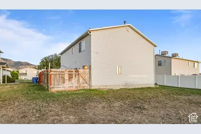 399 Downs Dr, Ogden, UT 84404 - Photo 29