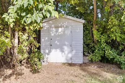 6072 S 2550 W, Roy, UT 84067 - Photo 27