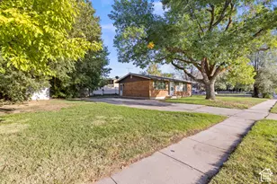 6072 S 2550 W, Roy, UT 84067 - Photo 3