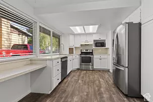 6072 S 2550 W, Roy, UT 84067 - Photo 15
