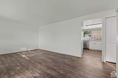6072 S 2550 W, Roy, UT 84067 - Photo 11