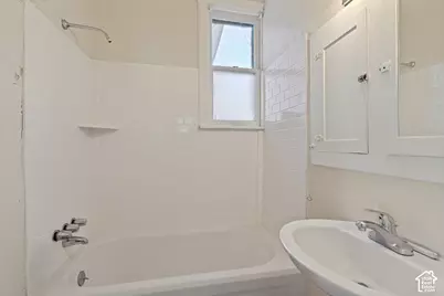 268 N 300 W, Provo, UT 84601 - Photo 11