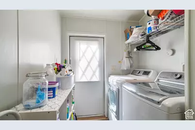 1542 N 150 E, Tooele, UT 84074 - Photo 15
