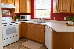 487 N Orem Blvd, Orem, UT 84057 - Photo 3
