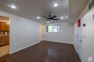 455 E 5600 S #D, Murray, UT 84107 - Photo 5