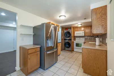 455 E 5600 S #D, Murray, UT 84107 - Photo 11