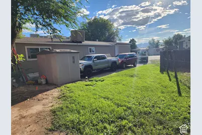 8811 S Cambridge Cir W, Sandy, UT 84070 - Photo 15