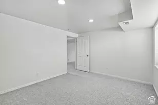 1172 E Castlecreek Dr, Murray, UT 84117 - Photo 29