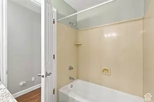 1172 E Castlecreek Dr, Murray, UT 84117 - Photo 15