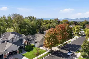 1172 E Castlecreek Dr, Murray, UT 84117 - Photo 45