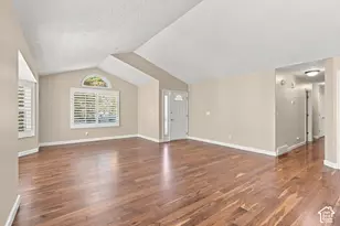 1172 E Castlecreek Dr, Murray, UT 84117 - Photo 5