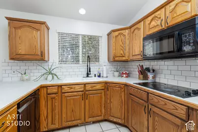 1401 S 1525 W, Syracuse, UT 84075 - Photo 11