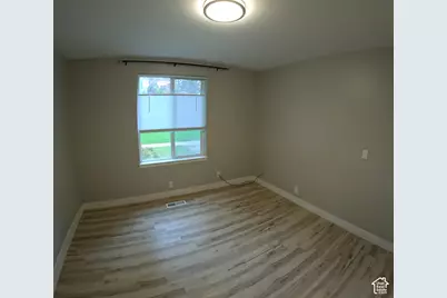 6092 S 2075 St E, Holladay, UT 84121 - Photo 13