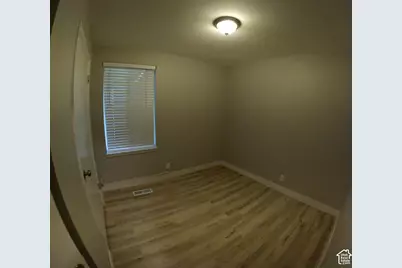 6092 S 2075 St E, Holladay, UT 84121 - Photo 7