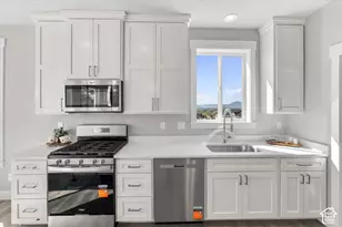 936 E 410 N, Hyde Park, UT 84318 - Photo 15