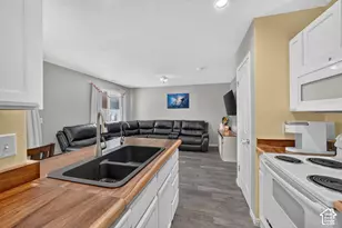 1433 W Mayapple Way, West Valley, UT 84119 - Photo 9