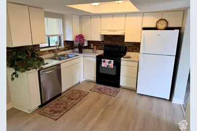 2229 N 700 W, Clinton, UT 84015 - Photo 9
