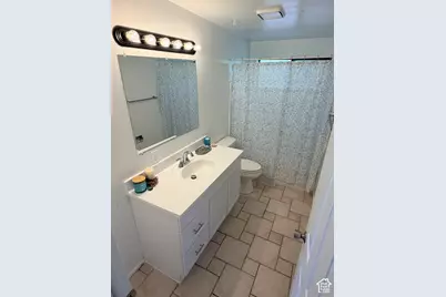 2229 N 700 W, Clinton, UT 84015 - Photo 15