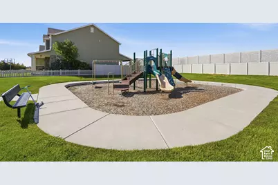 1932 W Parkview Dr, Syracuse, UT 84075 - Photo 61