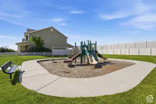 1932 W Parkview Dr, Syracuse, UT 84075 - Photo 61