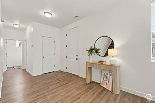 1932 W Parkview Dr, Syracuse, UT 84075 - Photo 15