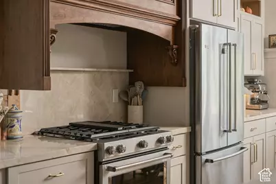 2275 E 4500 S, Holladay, UT 84117 - Photo 11