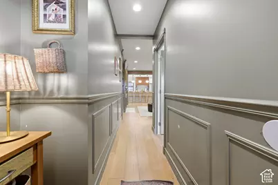 2275 E 4500 S, Holladay, UT 84117 - Photo 5