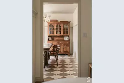 2275 E 4500 S, Holladay, UT 84117 - Photo 13