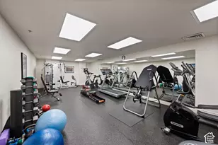 3075 E Kennedy Dr S, Salt Lake City, UT 84108 - Photo 15