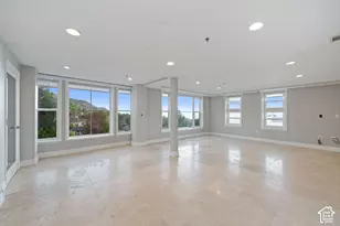 3075 E Kennedy Dr S, Salt Lake City, UT 84108 - Photo 3