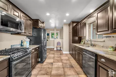 2282 Fruitland Dr, North Ogden, UT 84414 - Photo 7