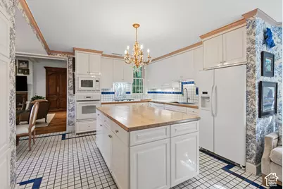 1487 E Arlington Dr N, Salt Lake City, UT 84103 - Photo 17