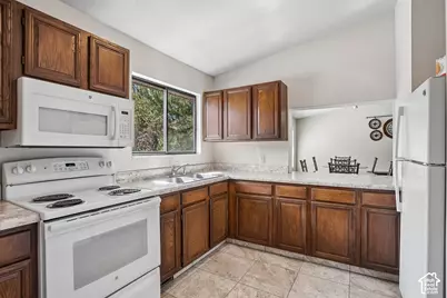6897 S 725 E #F, Midvale, UT 84047 - Photo 43