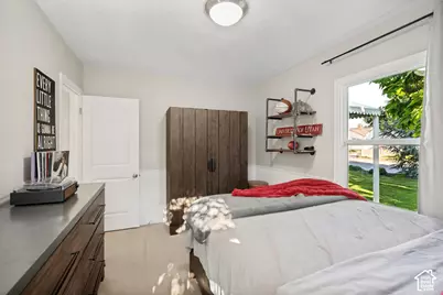2333 E Lakeview Dr, Salt Lake City, UT 84109 - Photo 9