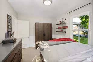 2333 E Lakeview Dr, Salt Lake City, UT 84109 - Photo 9
