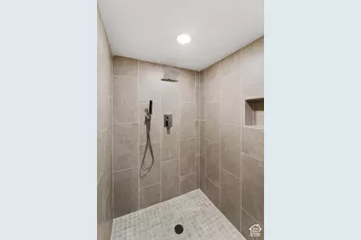 10354 N Hidden Oak Dr W, Highland, UT 84003 - Photo 57