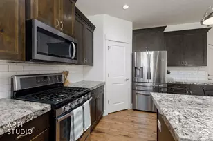 14 N Sunset Dr W, Vineyard, UT 84059 - Photo 17