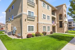 3689 E Rockcreek Rd N, Eagle Mountain, UT 84005 - Photo 5