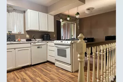 449 Country Club Dr, Stansbury Park, UT 84074 - Photo 5