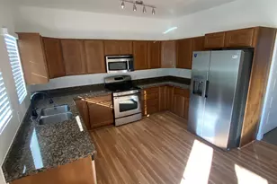 4629 W Daybreak Rim Way, South Jordan, UT 84009 - Photo 3