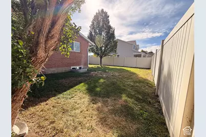 718 S 900 E, Orem, UT 84097 - Photo 5