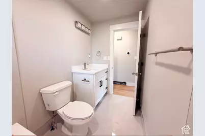 718 S 900 E, Orem, UT 84097 - Photo 23