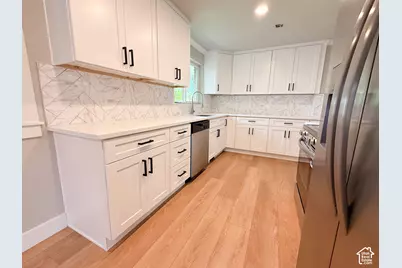 718 S 900 E, Orem, UT 84097 - Photo 11