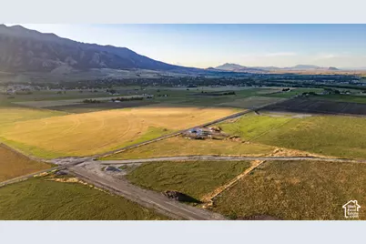 6453 S 3200 W #15, Wellsville, UT 84339 - Photo 11