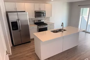 223 N Mine Ct, Saratoga Springs, UT 84045 - Photo 3