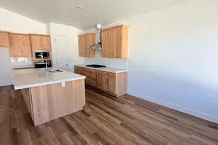 1332 W 7240 S, West Jordan, UT 84084 - Photo 17