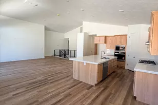 1332 W 7240 S, West Jordan, UT 84084 - Photo 21