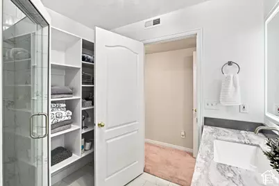 985 N Main E, Orem, UT 84057 - Photo 15