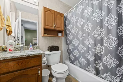 69 W Middle Cir, Grantsville, UT 84029 - Photo 11