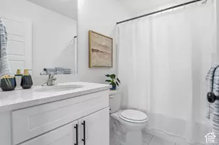 140 E Chambord Ct S, Sandy, UT 84070 - Photo 11
